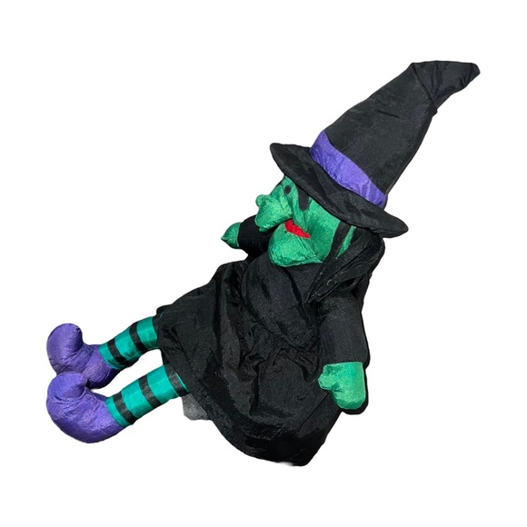 Vintage 1993 Nylon Halloween Witch with Broom Plush Puffalump Style 20” As Is. - Picture 4 of 13
